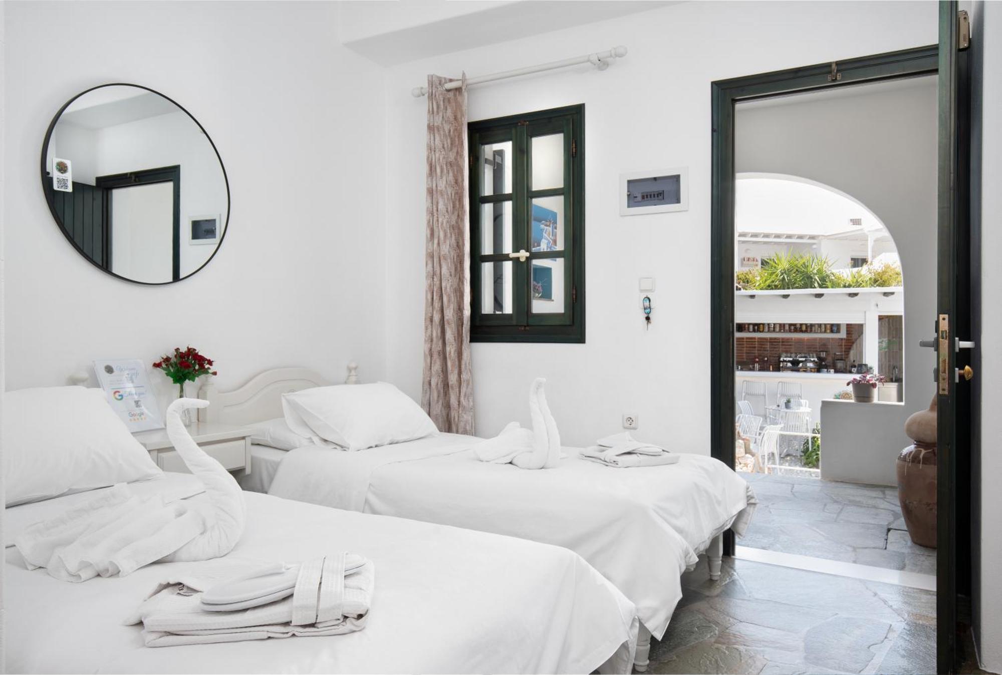 Eleni Rooms Parikia  Exterior photo